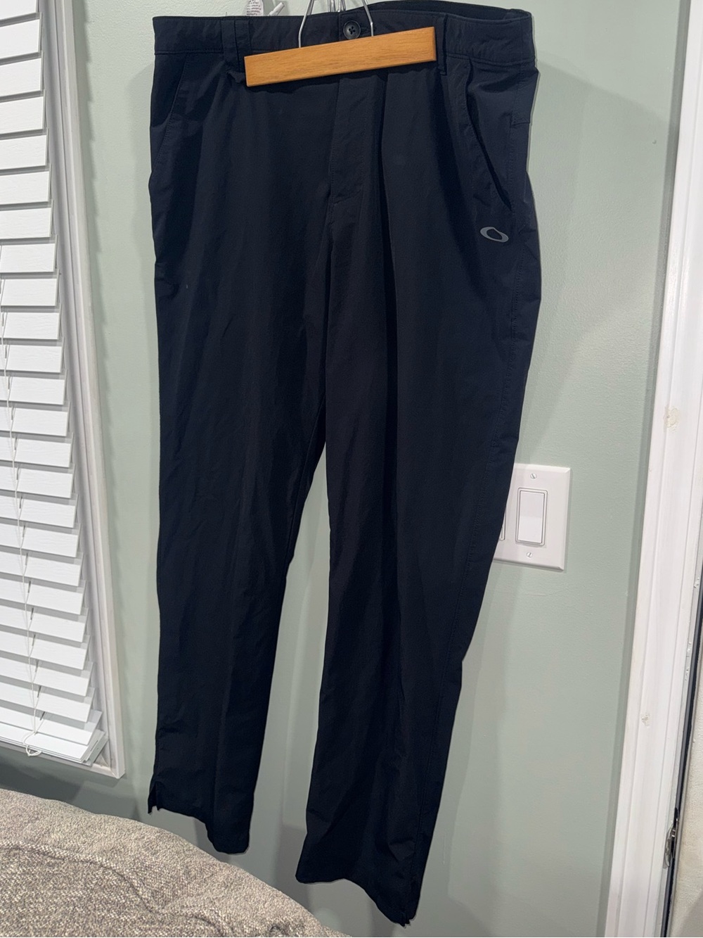 Oakley Black Men's Chino-Style Performance Golf Pants